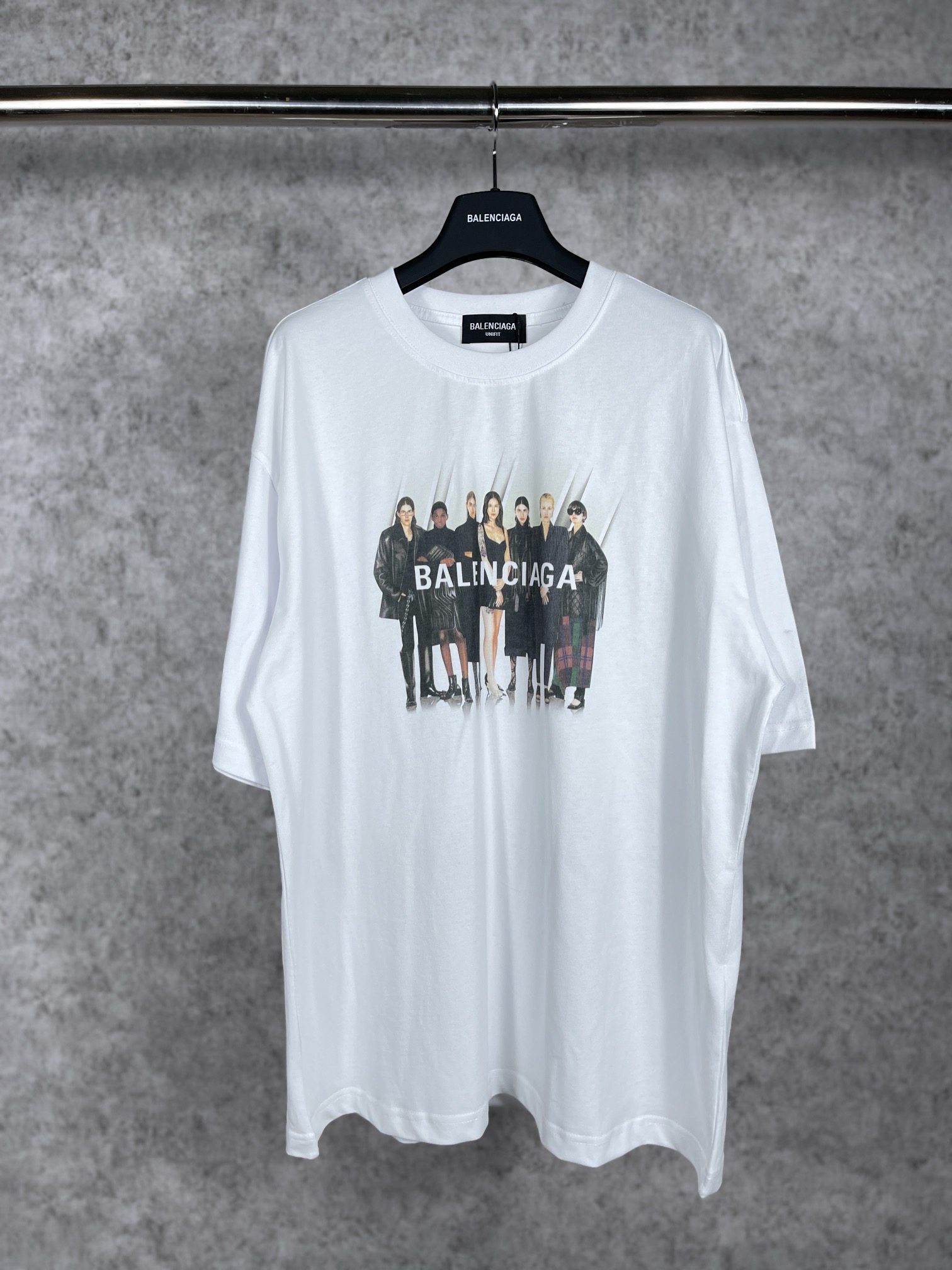 26_Balenciaga T-shirt