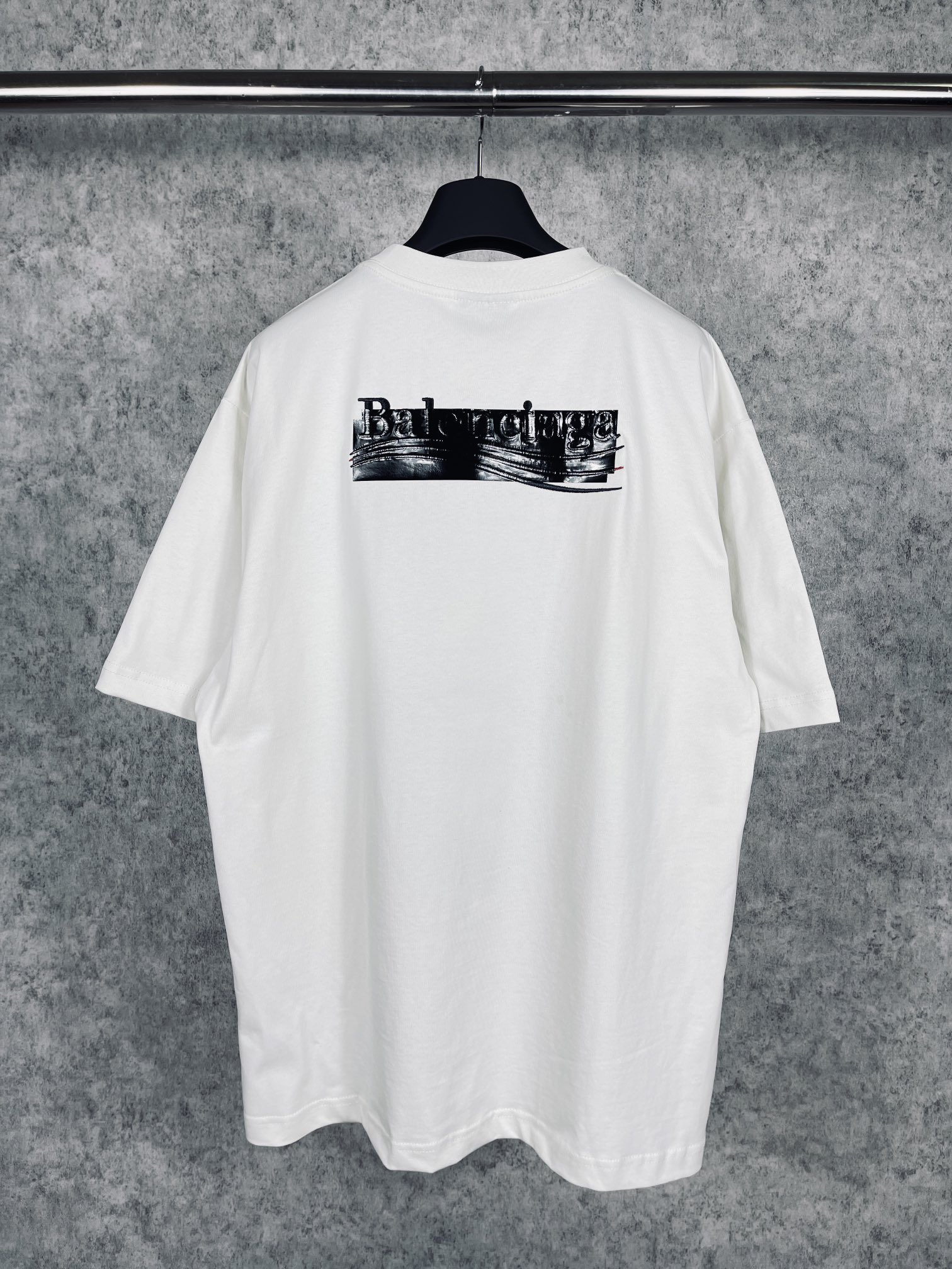15_Balenciaga T-shirt
