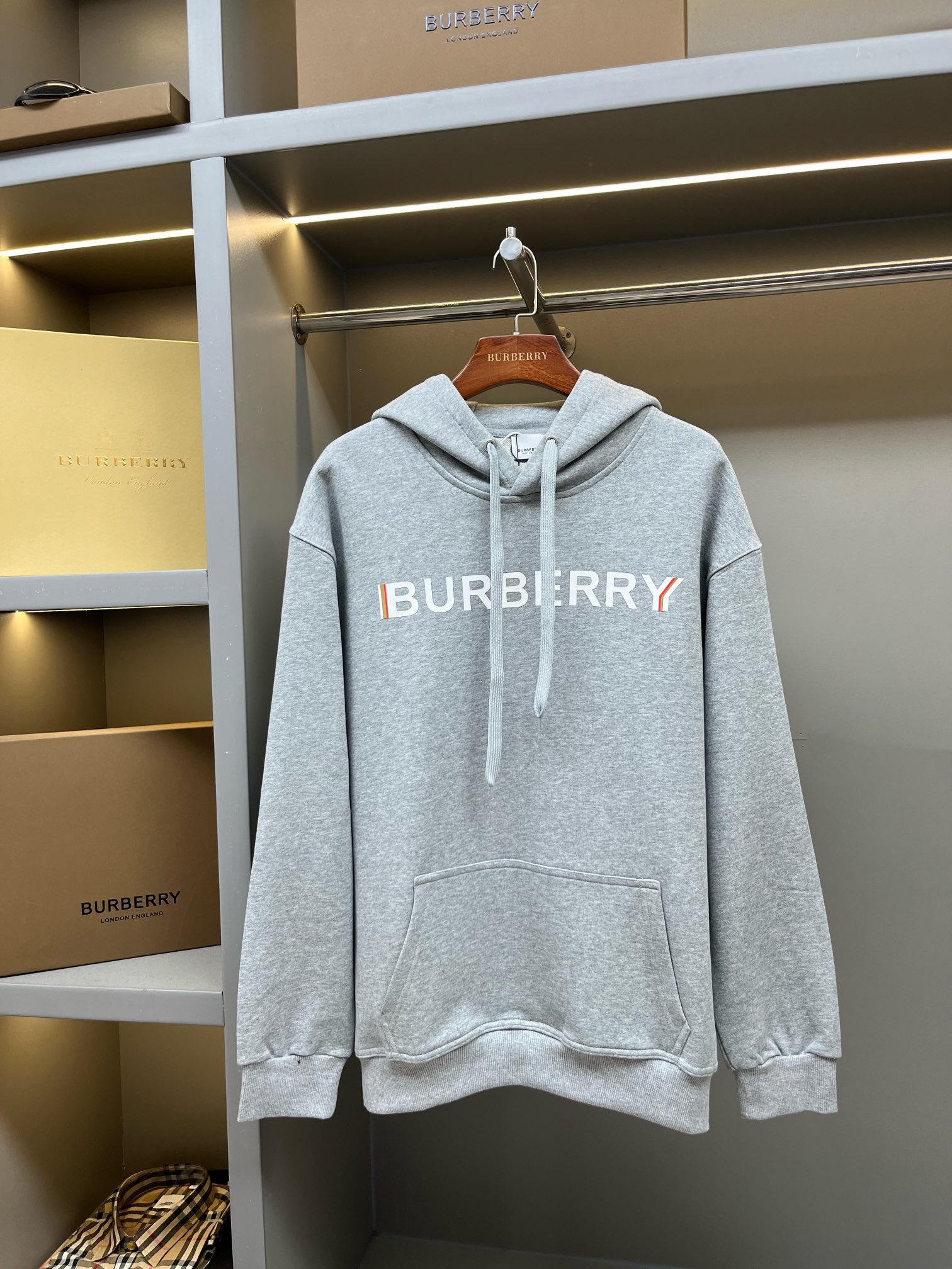 25_Burberry Hoodie