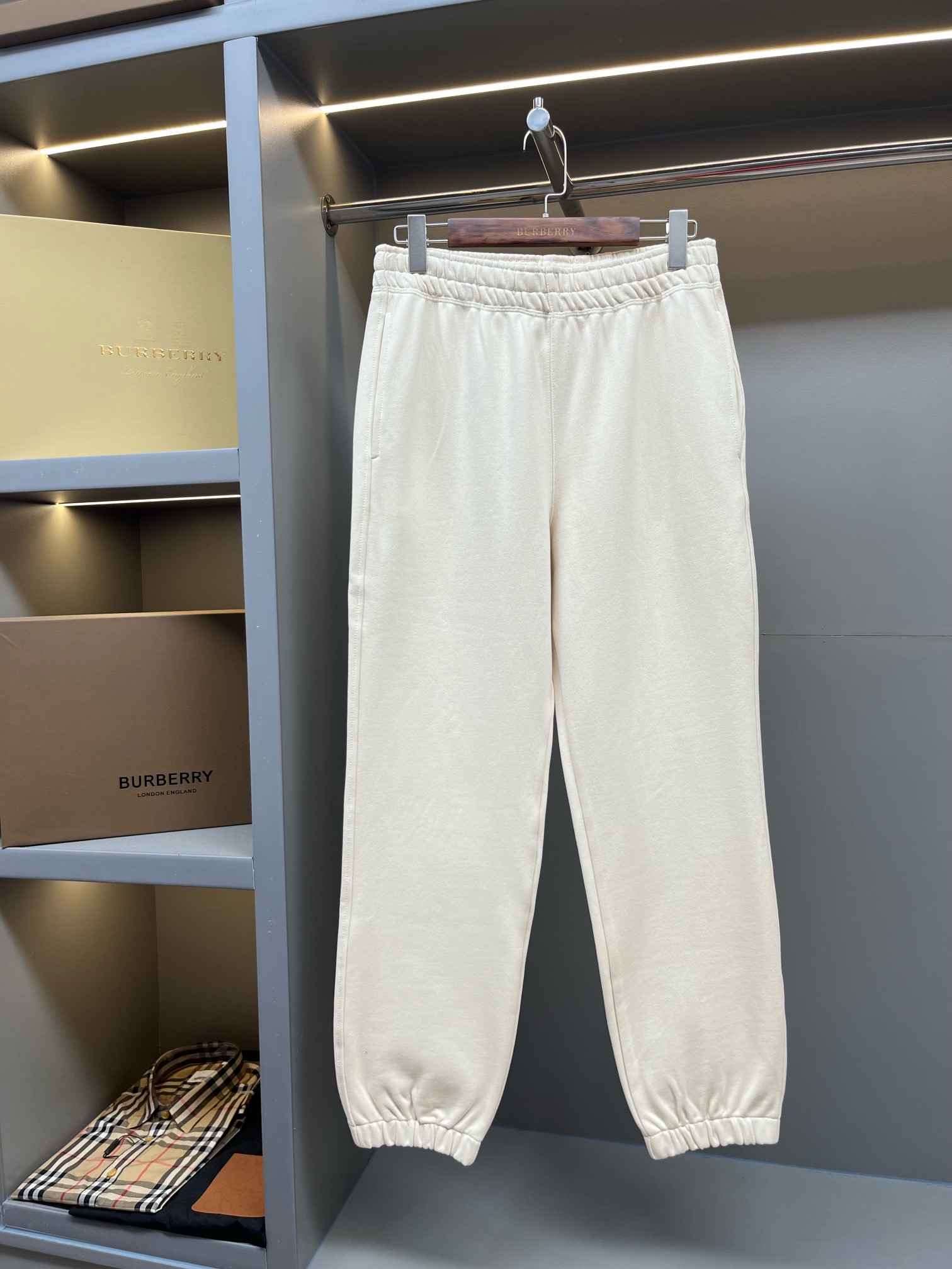 28_Burberry Tracksuit