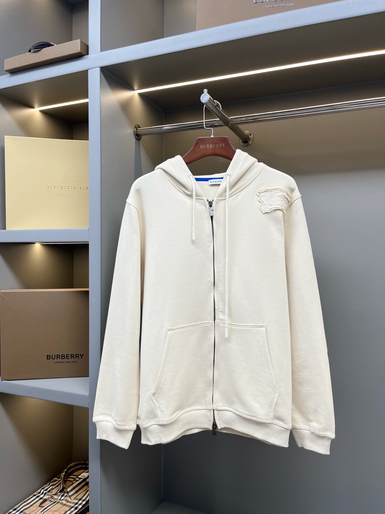 28_Burberry Tracksuit