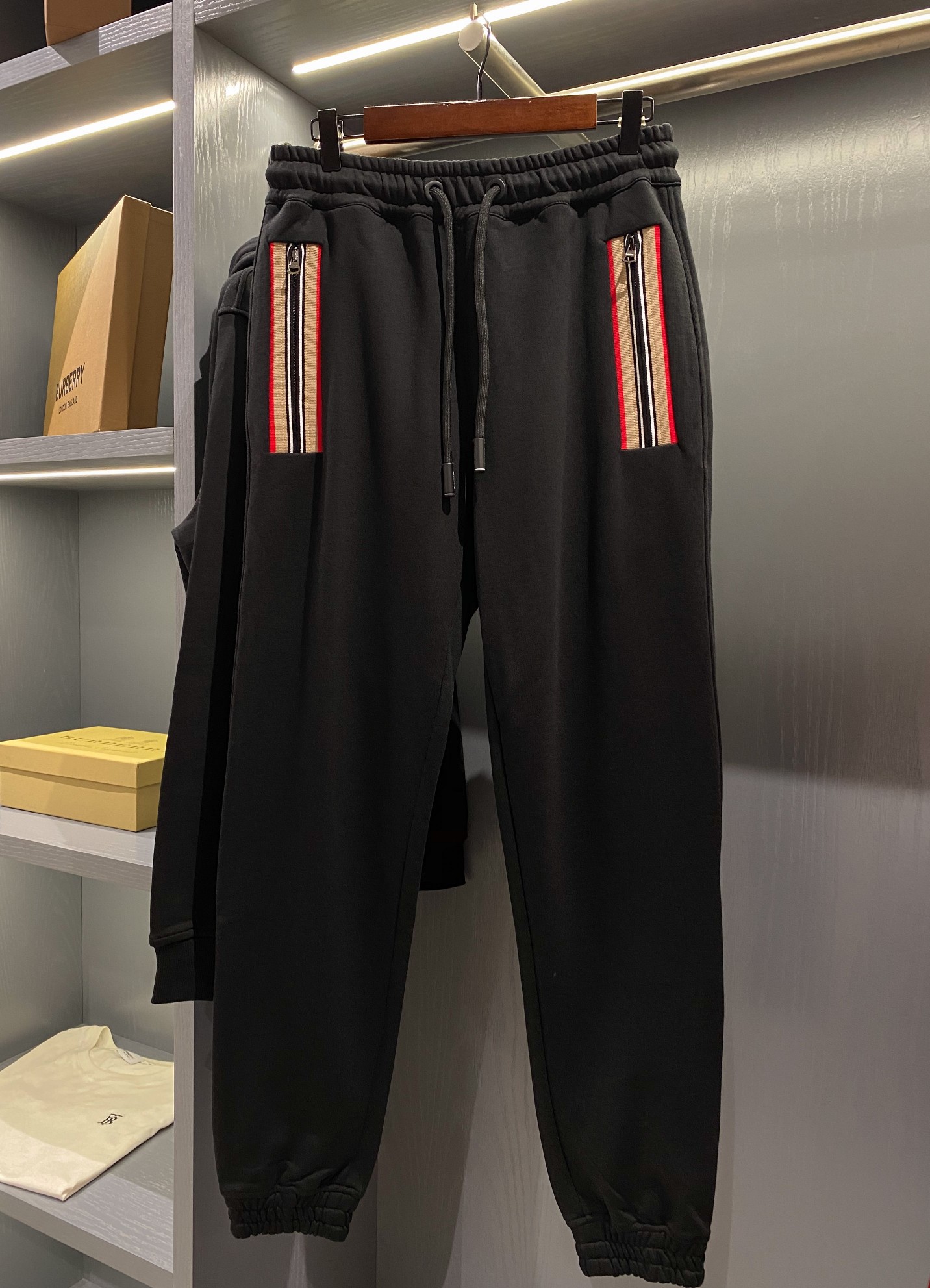 34_Burberry Tracksuit
