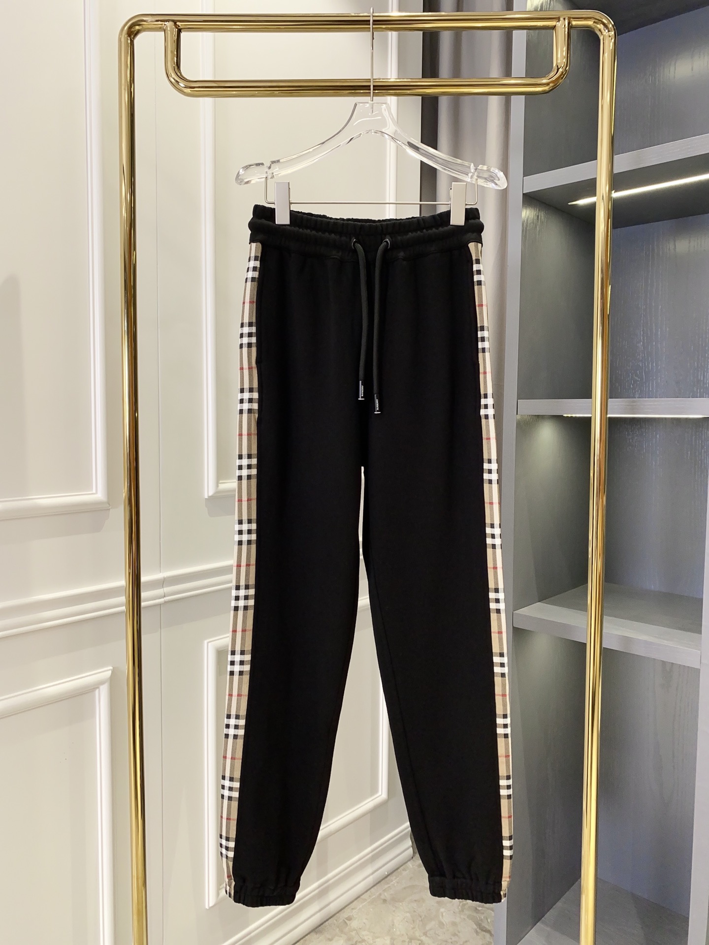 35_Burberry Tracksuit