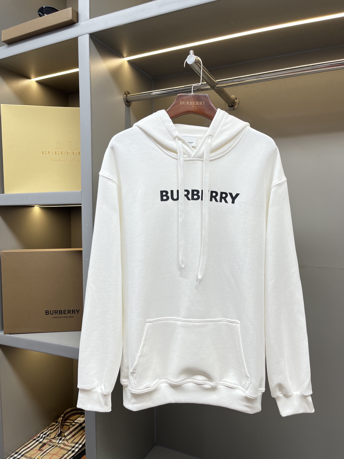 7_Burberry Hoodie