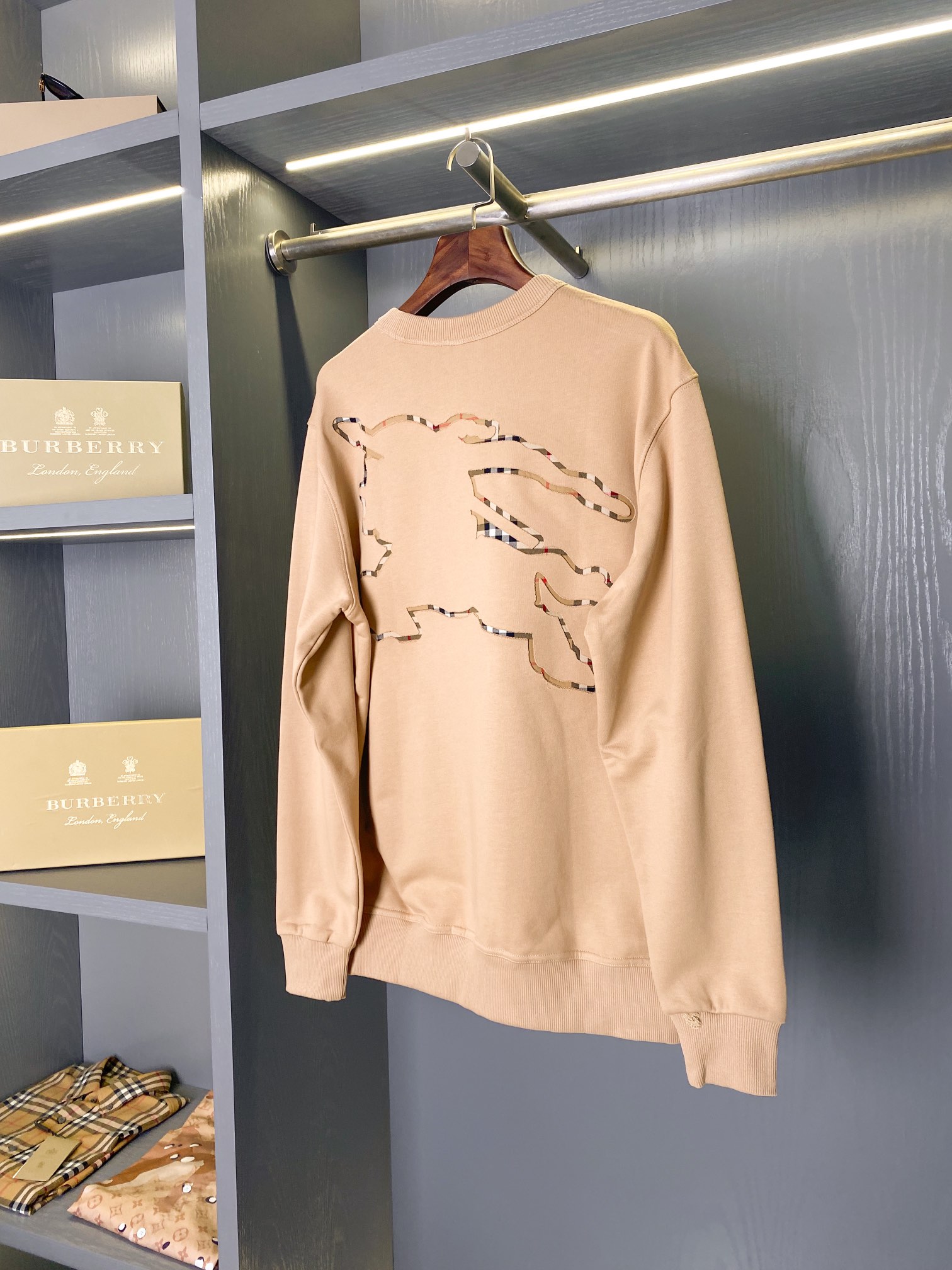 98_Burberry Crewneck