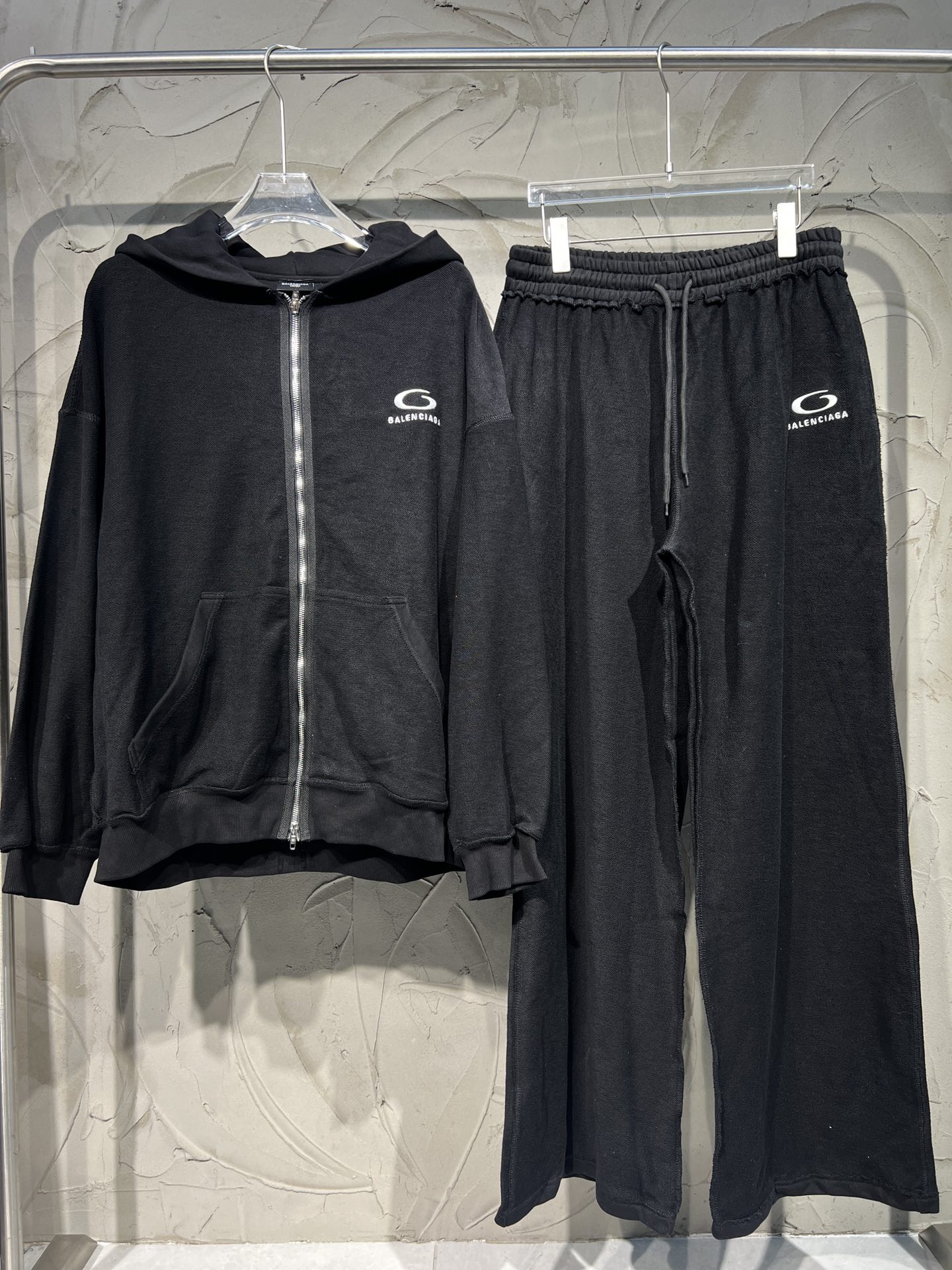 51_Balenciaga Tracksuit