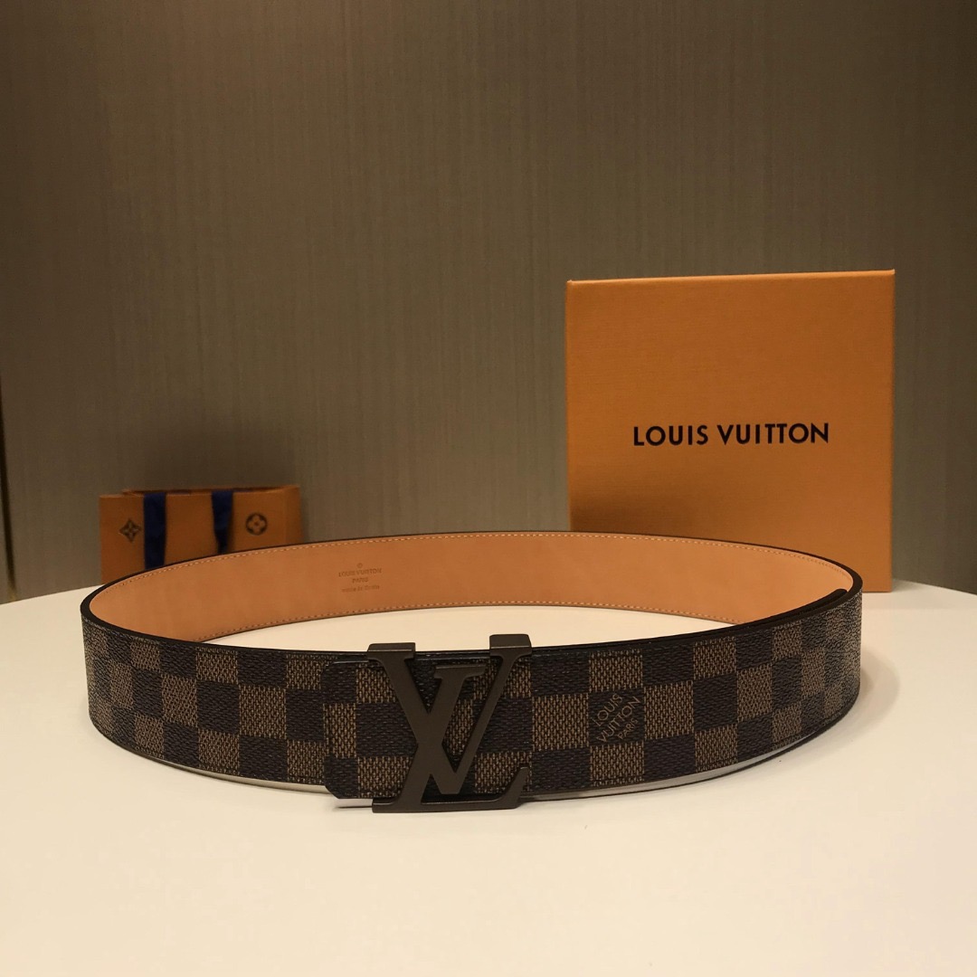 26_Louis Vuitton Belt