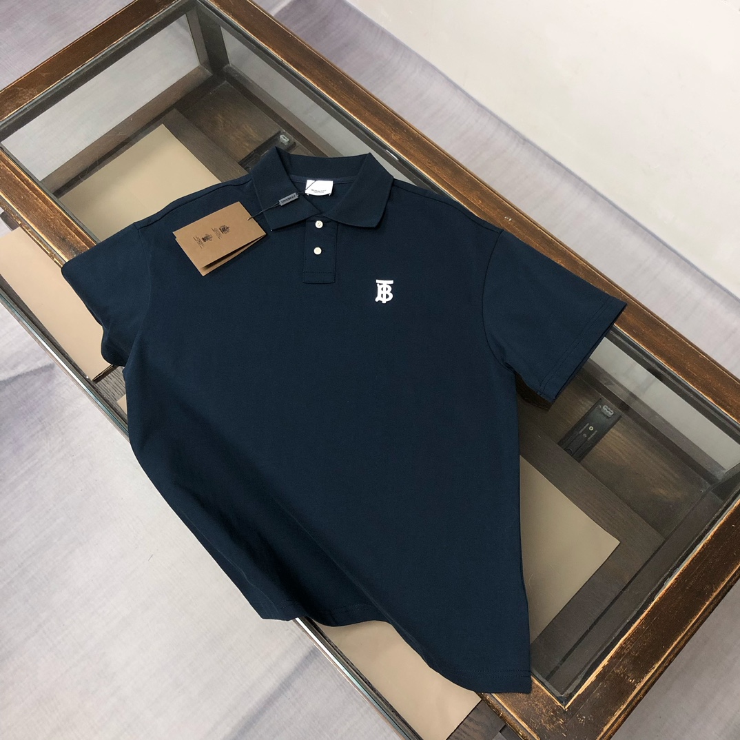 41_Burberry Polo