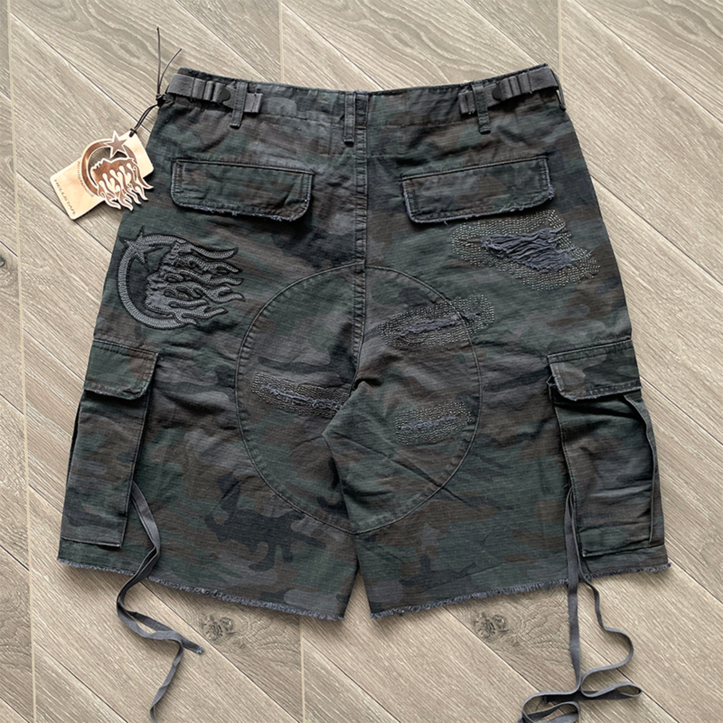 119_ Hellstar Shorts