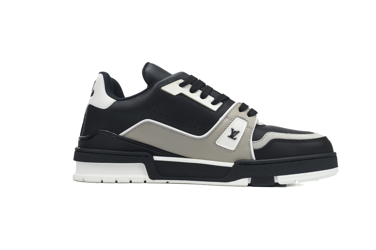 37_Louis Vuitton Shoes