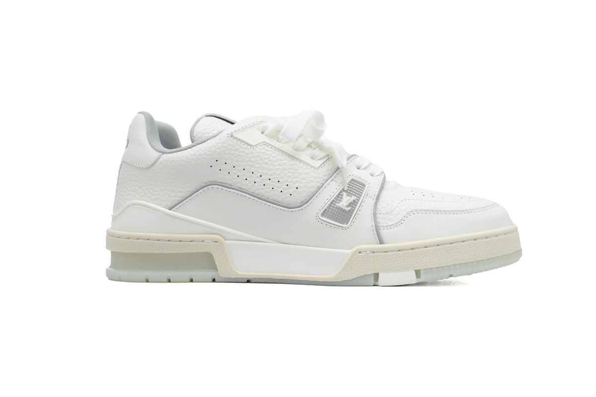 35_Louis Vuitton Shoes