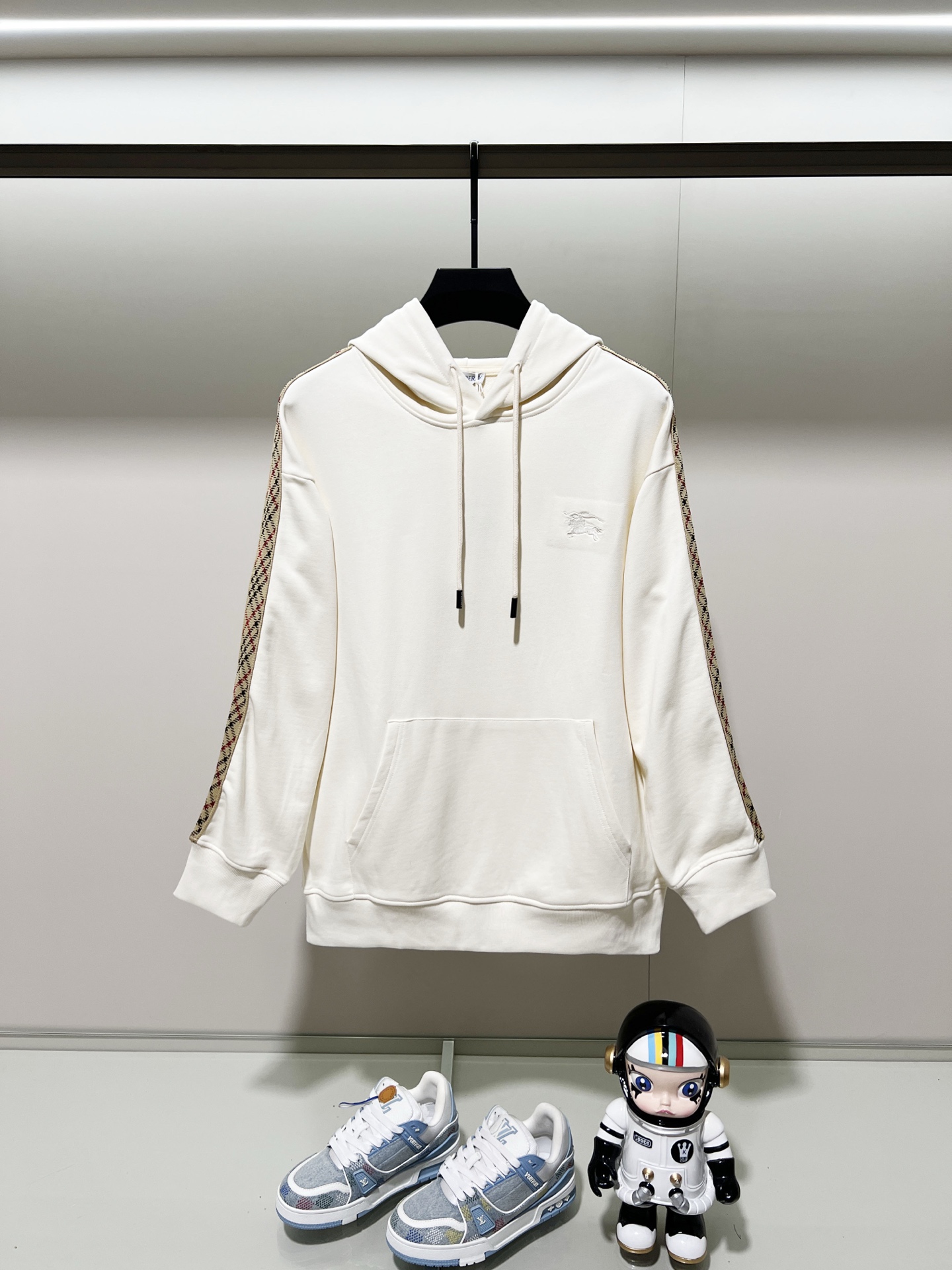 91_Burberry Hoodie
