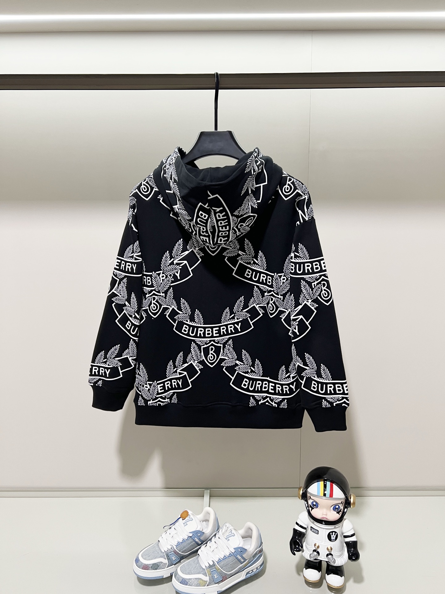 97_Burberry Hoodie
