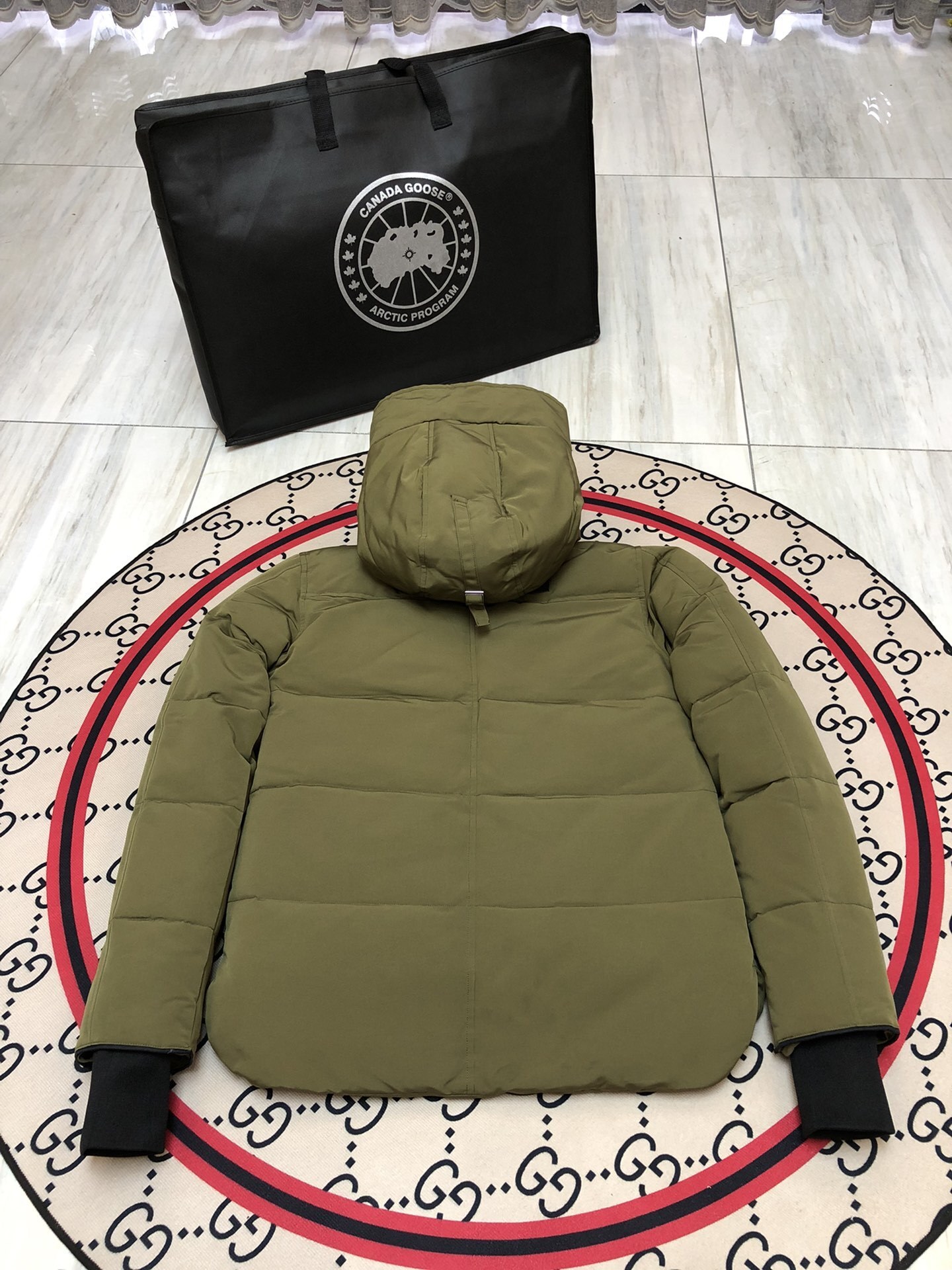 76_Canada Goose Down Jacket