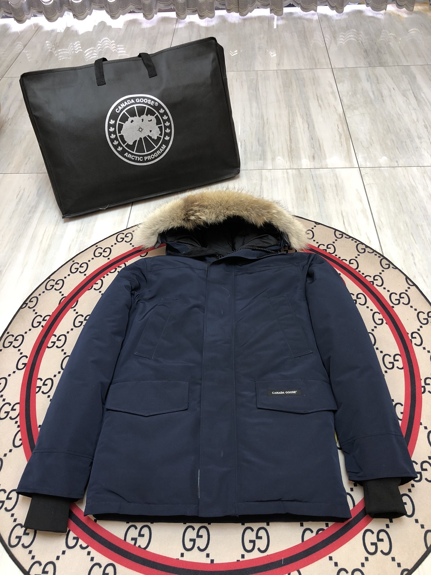 79_Canada Goose Down Jacket